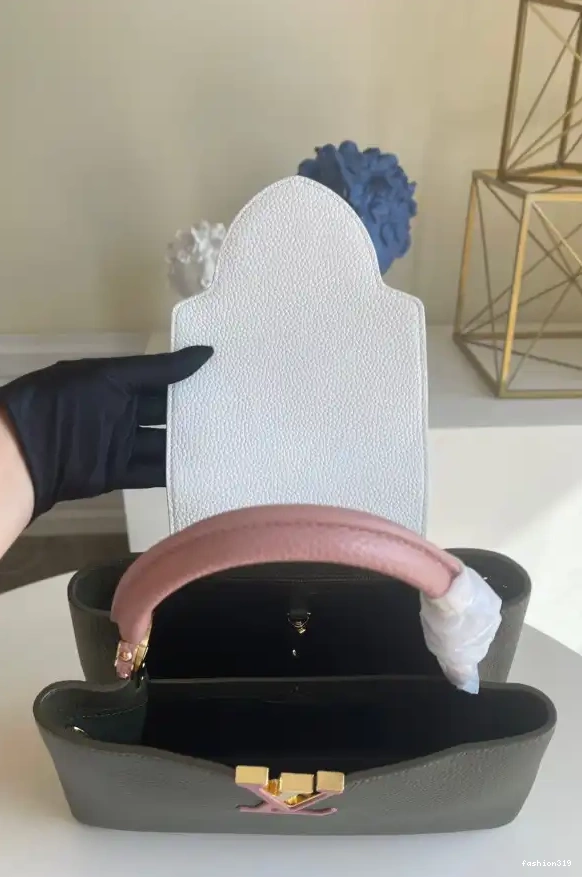 CAPUCINES VUITTON LOUIS BB 0402